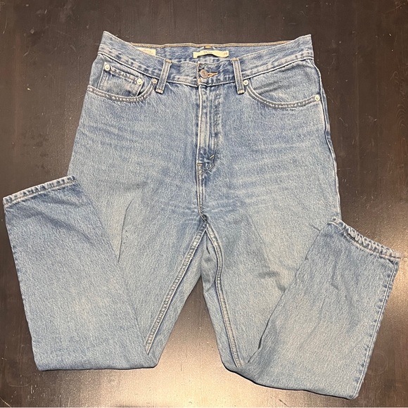 Levi’s mom Jeans size 28 - Picture 8 of 8
